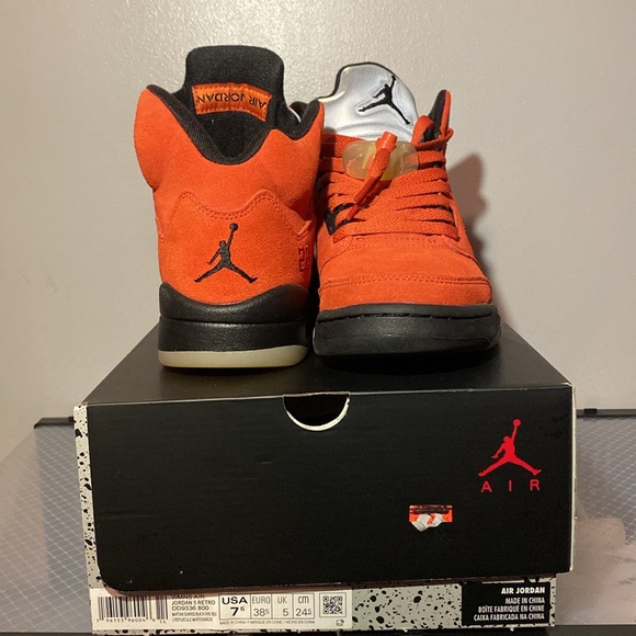 Reselling - Picture 2 of 8